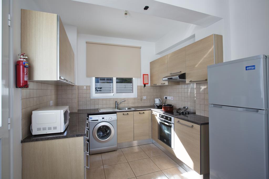 Avra Villas Paralimni Zimmer foto