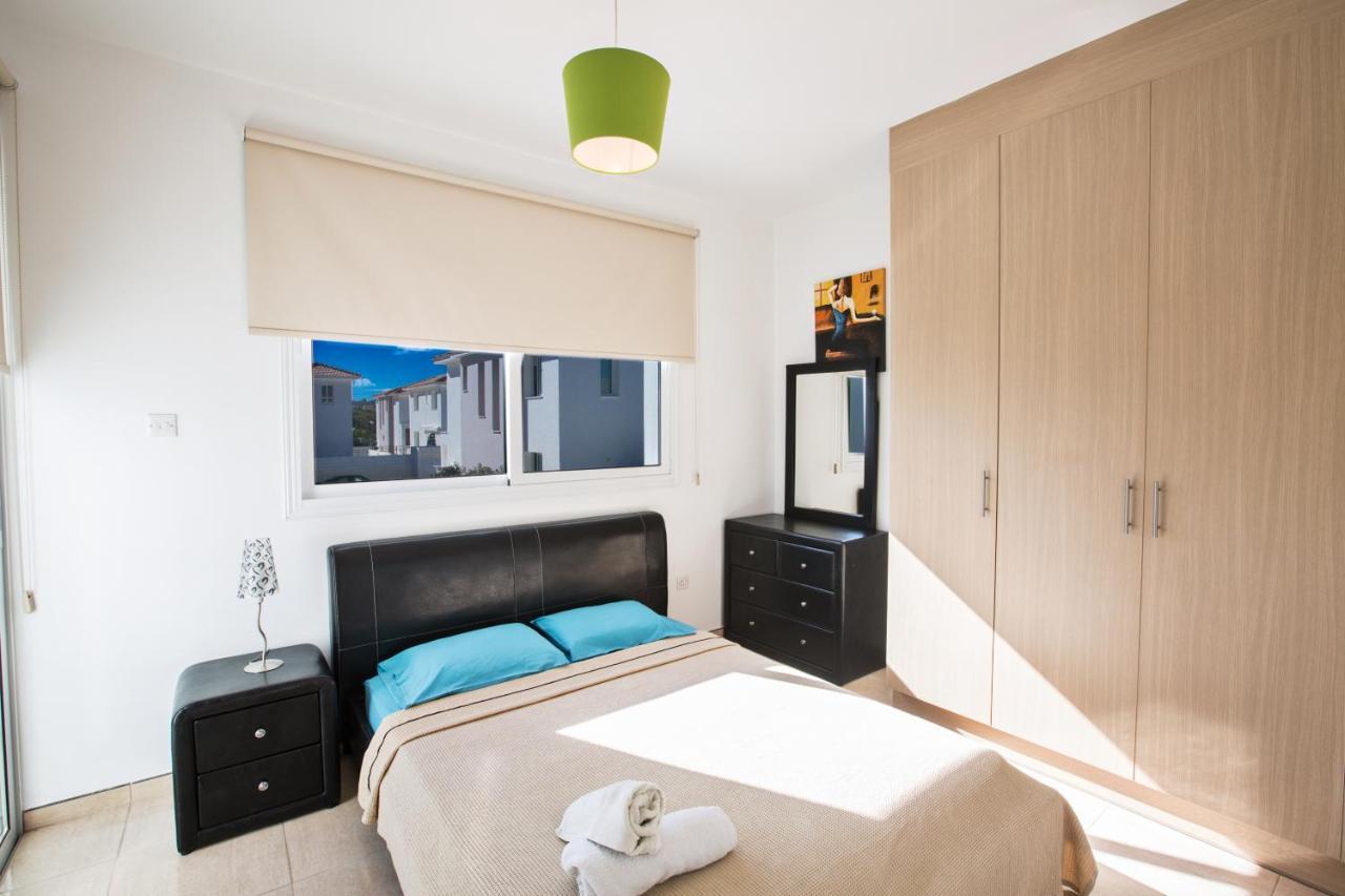Avra Villas Paralimni Exterior foto